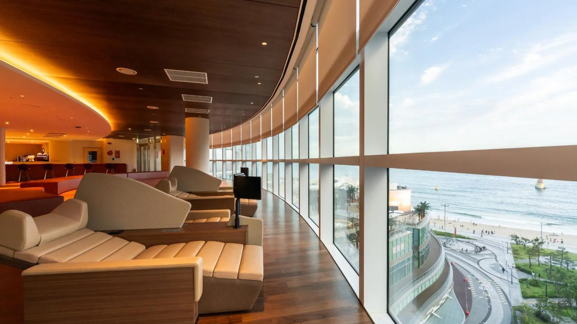 2 Minutes Run To The Sea Only 152M, Special Benefit Of Spa Waterpark 195M Away Busan 0*,  South Korea