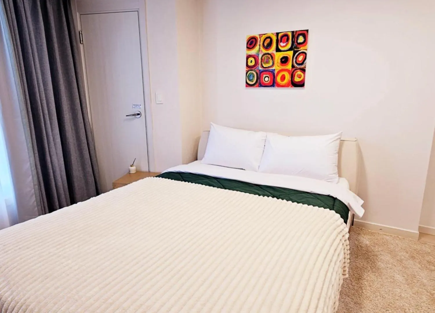 2 Minutes Run To The Sea Only 152M, Special Benefit Of Spa Waterpark 195M Away Busan Apartment