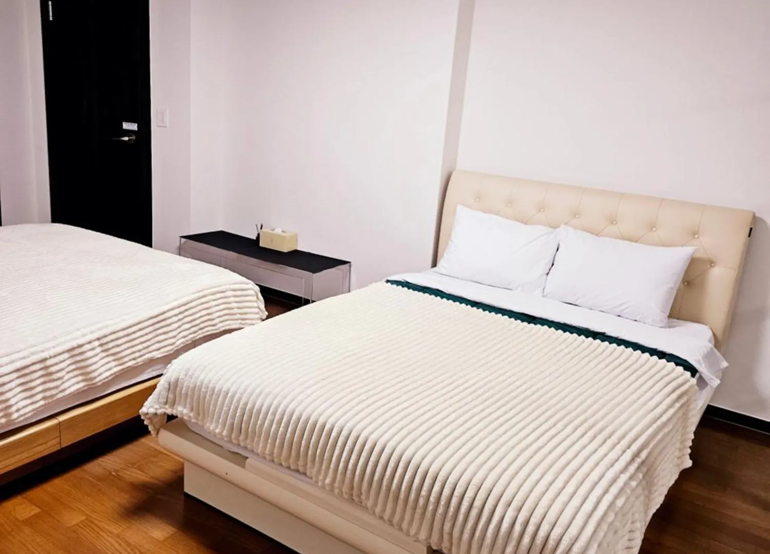 Apartment 2 Minutes Run To The Sea Only 152M, Special Benefit Of Spa Waterpark 195M Away Busan