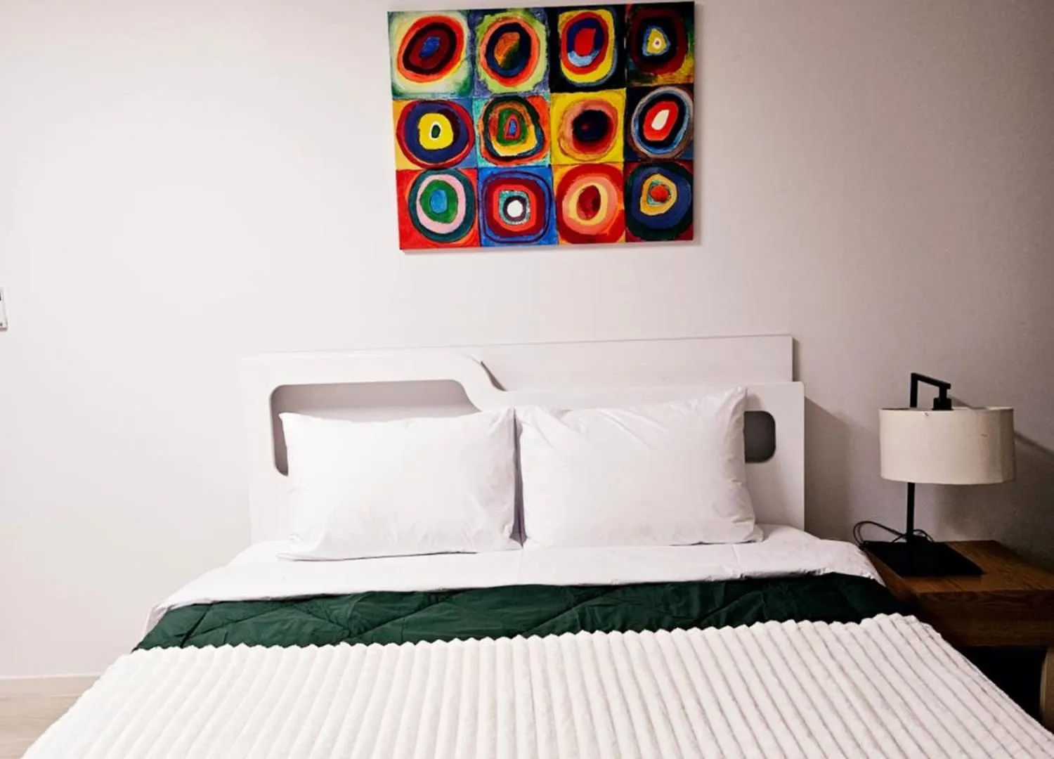 2 Minutes Run To The Sea Only 152M, Special Benefit Of Spa Waterpark 195M Away Busan Apartment