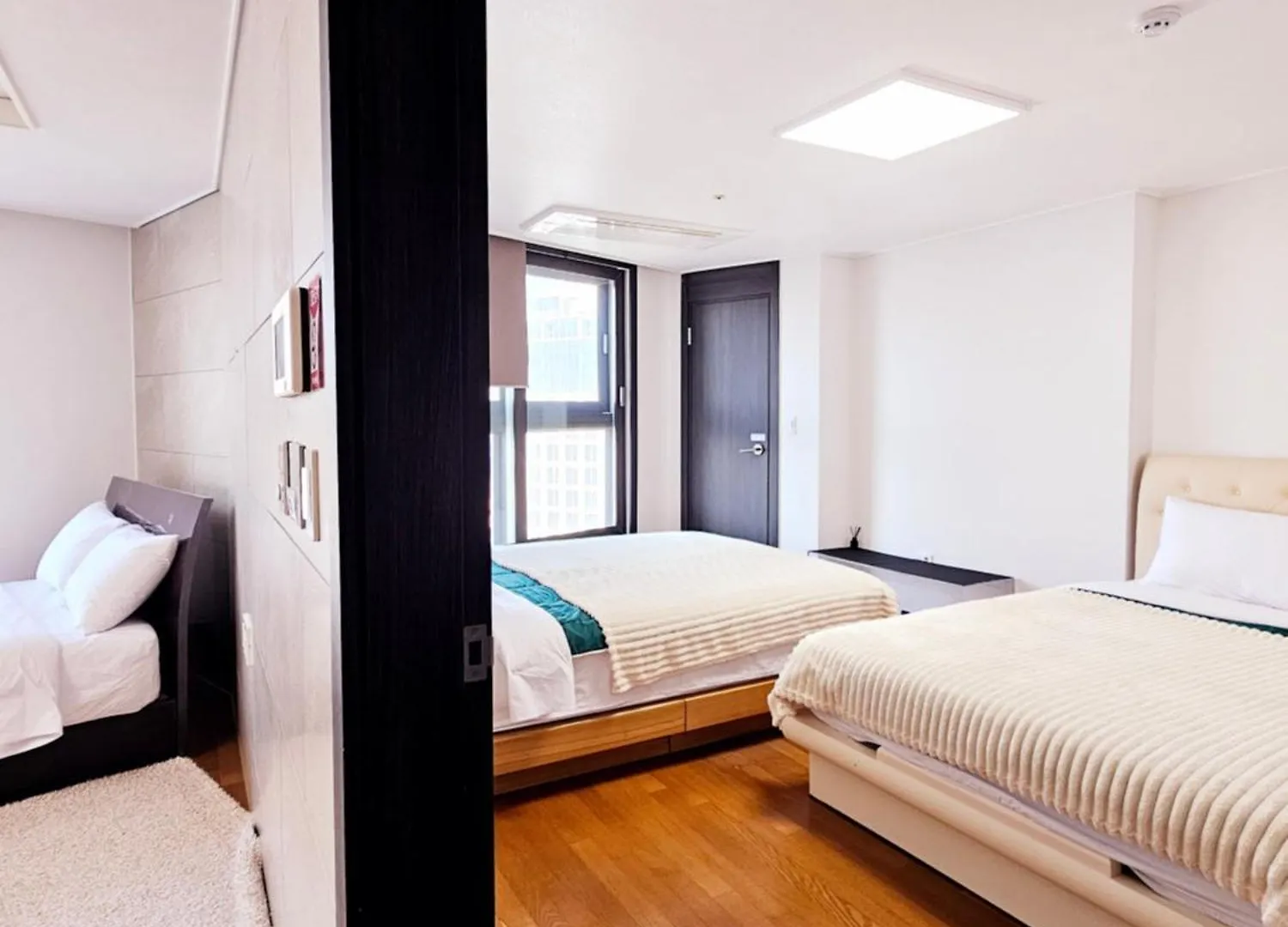 Apartment 2 Minutes Run To The Sea Only 152M, Special Benefit Of Spa Waterpark 195M Away Busan