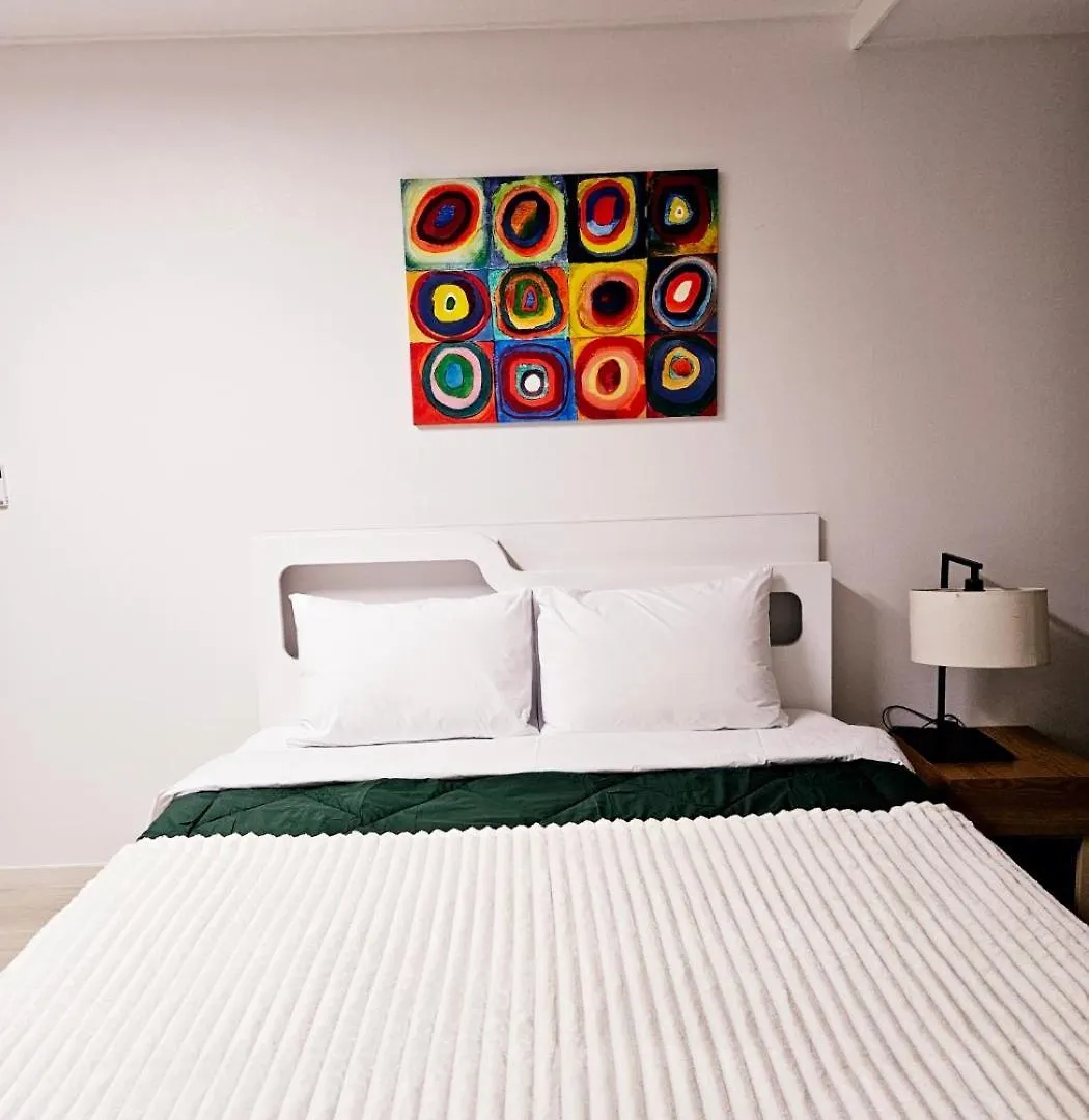 Apartment 2 Minutes Run To The Sea Only 152M, Special Benefit Of Spa Waterpark 195M Away Busan