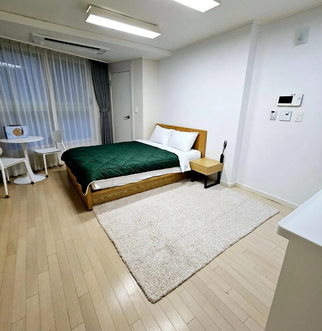 2 Minutes Run To The Sea Only 152M, Special Benefit Of Spa Waterpark 195M Away Busan