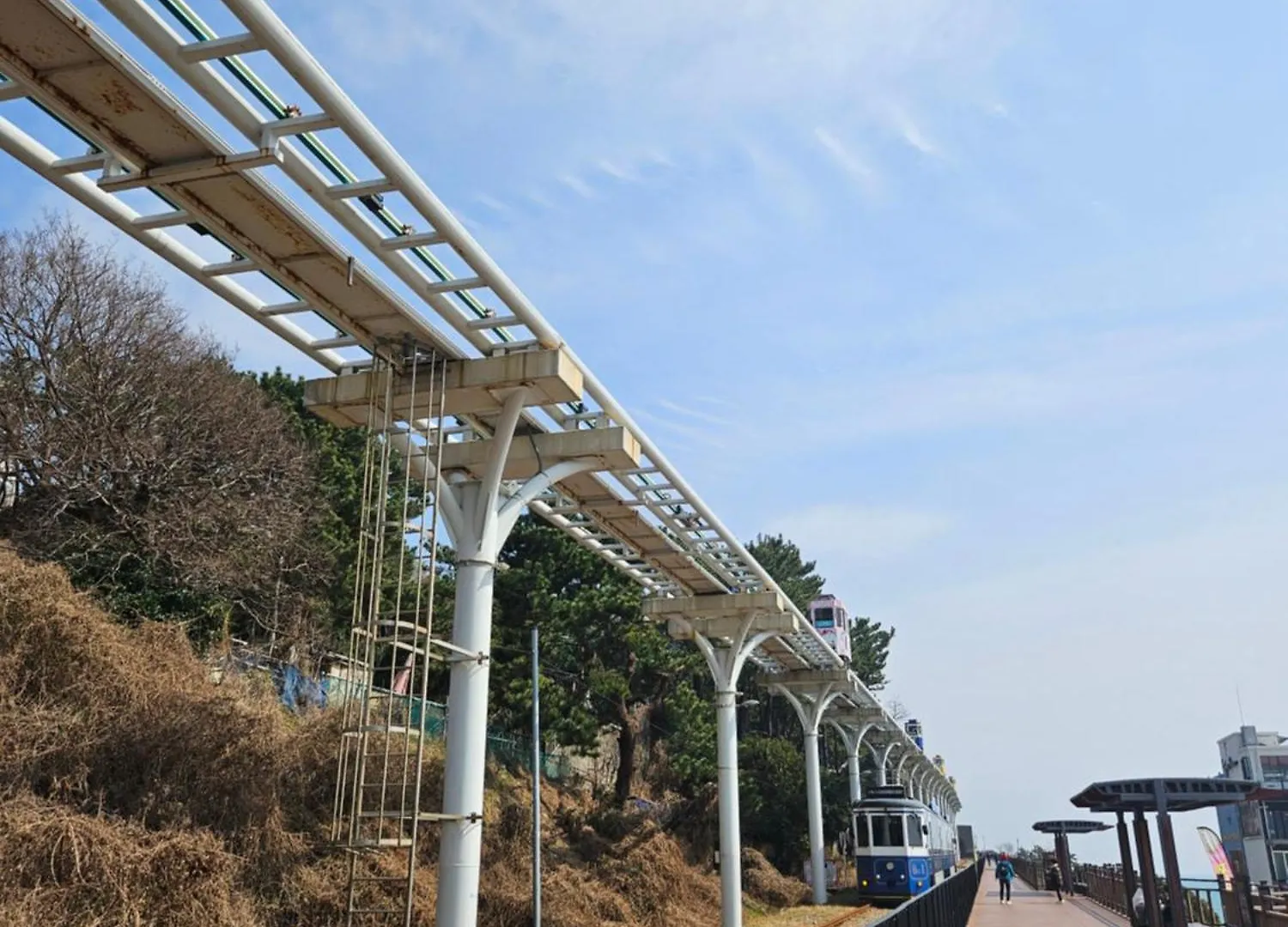 2 Minutes Run To The Sea Only 152M, Special Benefit Of Spa Waterpark 195M Away Busan Apartment