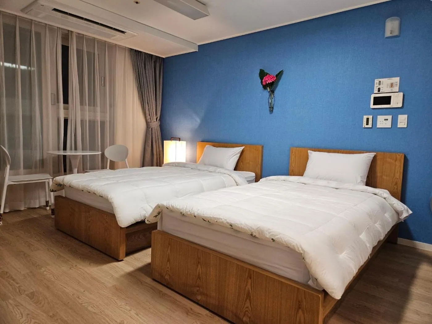 아파트 2 Minutes Run To The Sea Only 152M, Special Benefit Of Spa Waterpark 195M Away 부산광역시